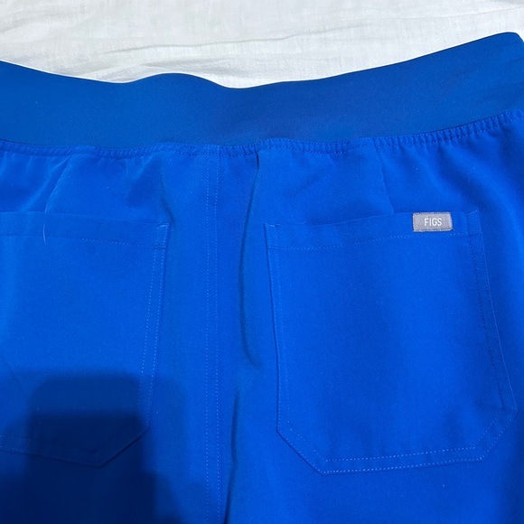 Figs High Waisted Livingston Scrubs - Picture 4 of 4